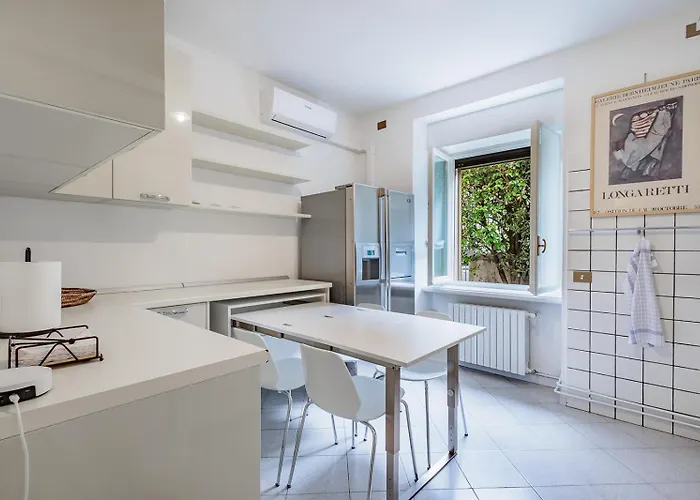 Guesthost - Liberty & Winter Garden