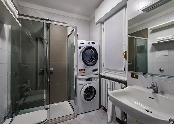 Guesthost - Liberty & Winter Garden Daire *